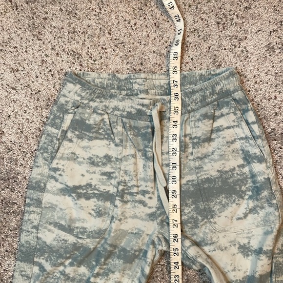 Athleta Farallon Jogger Pants XS Fog Camo Print Pockets‎ Drawstring - Picture 6 of 6
